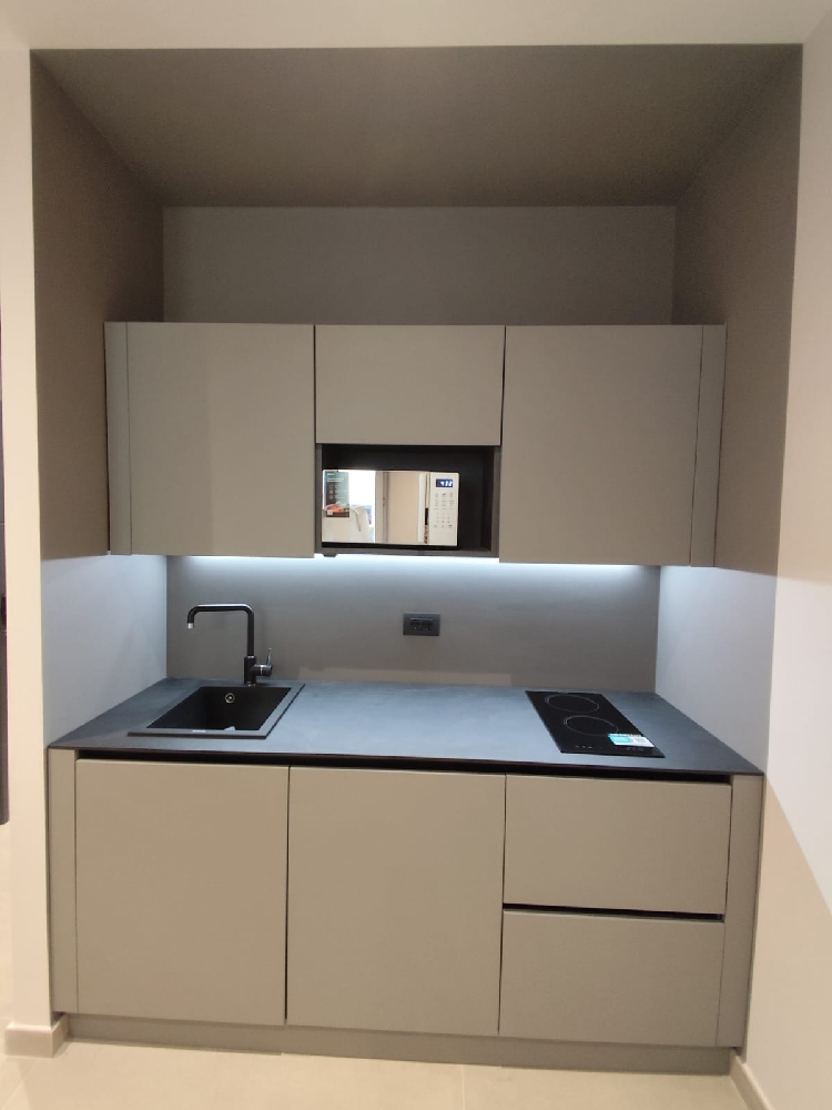 Cucina su misura moderna realizzata a Torino